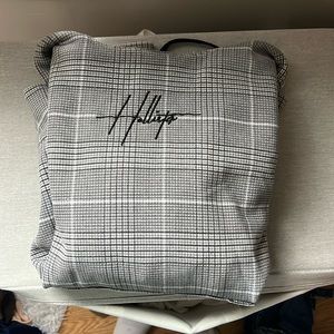 Hollister Patterned hoodie size: S